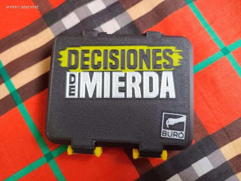 caja de cartas decisiones de mierda