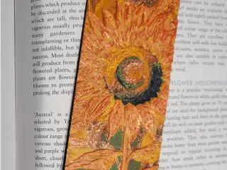Sunflower Bookmark 01