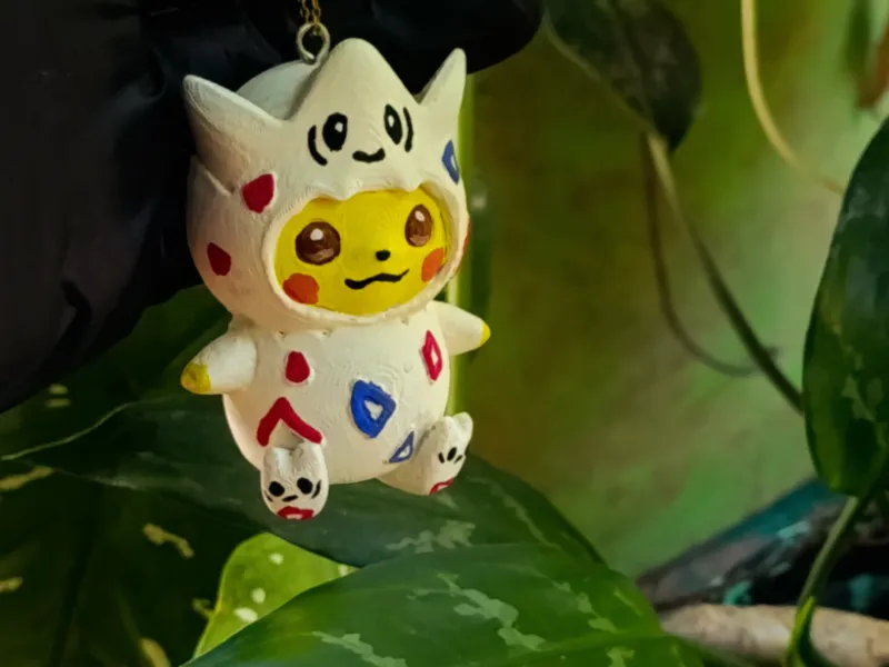 ⚡ Pikachu con Pigiama di Togepi – Portachiavi 3D (Senza Supporti)