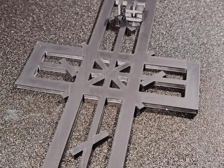 Hollow wallcross+back clip