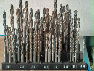 Drill bit holder
