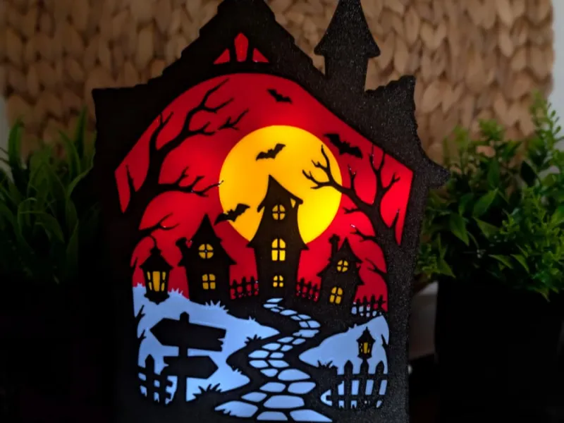 Boîte à lumière en forme de maison hantée - Halloween terrifiant