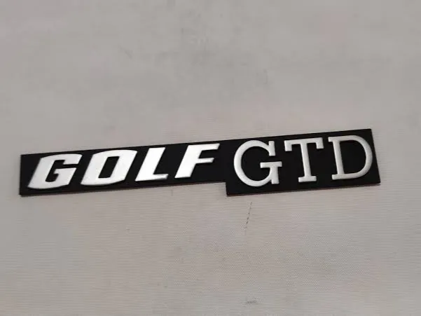 高尔夫 GTD 徽标