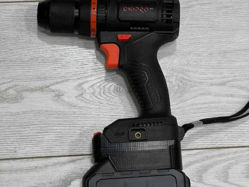محول Makita (Stromo) إلى Dnipro-M