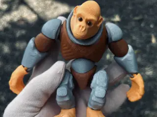 CUTE PRINT IN PLACE GORILLA