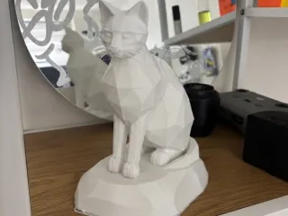 Low-Poly Cat Sculpture | Geometric Feline Art