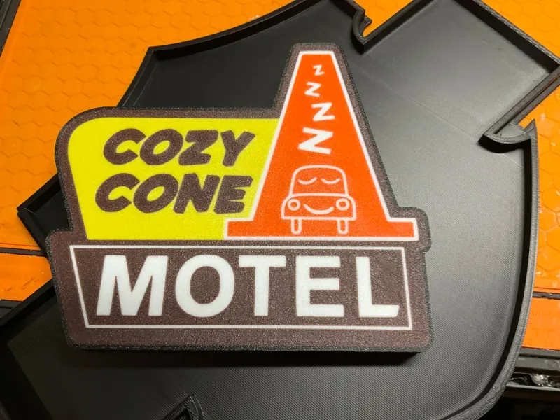 Cozy Cone Motel lightbox sign