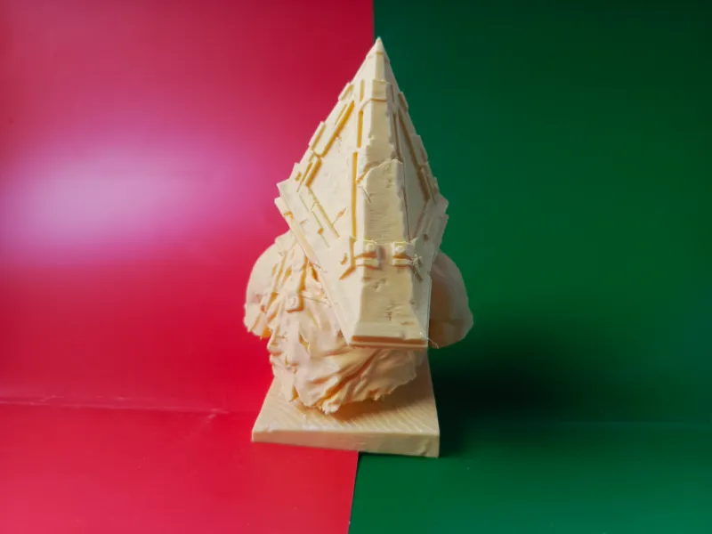 Busto de Pyramid Head