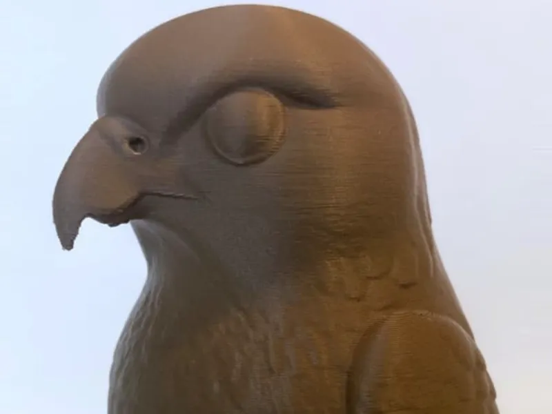 Estatuilla de halcón