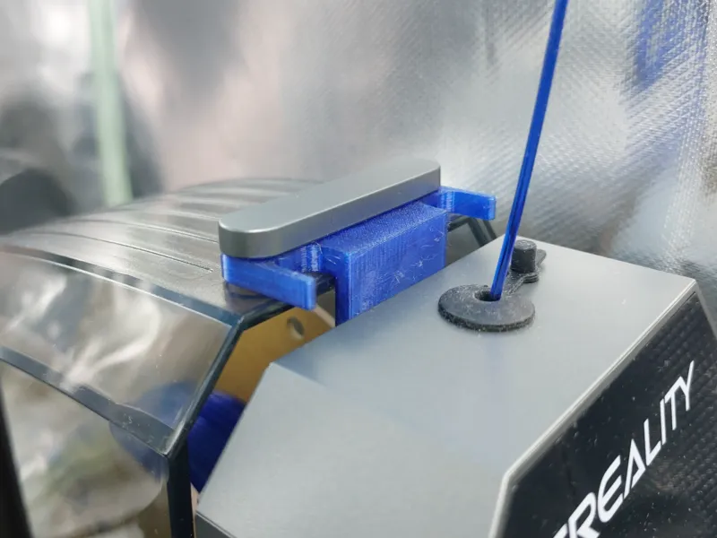 Alzatore del coperchio per Space Pi
