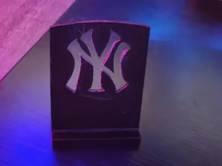 NY Yankees Phone stand