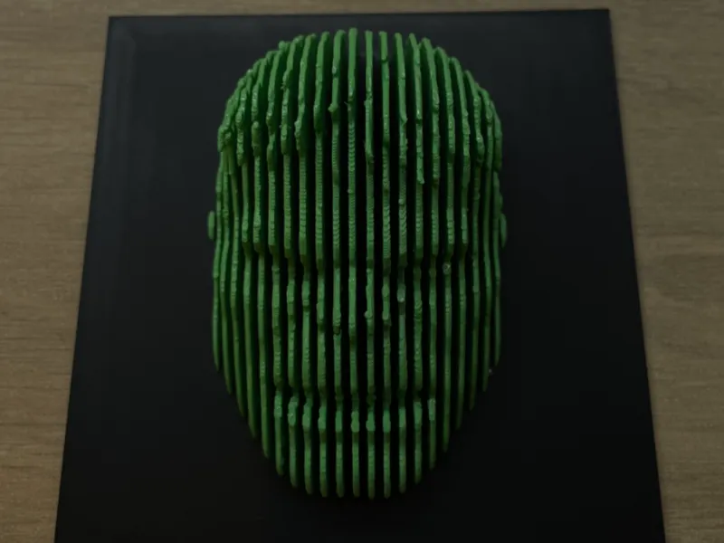 Escultura en capas Hulk