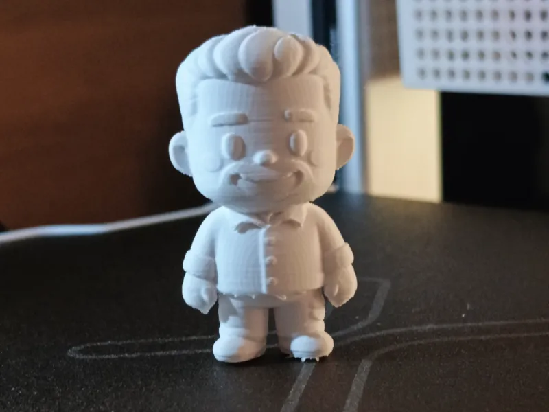 Chibi Parkside Arnold Schwarzenegger (Sin Herramientas)