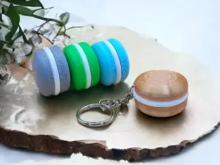 Macaron keychain 