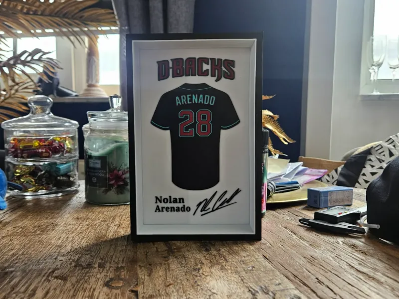 MLB - Arizona Diamondbacks Nolan Arenado jersey display