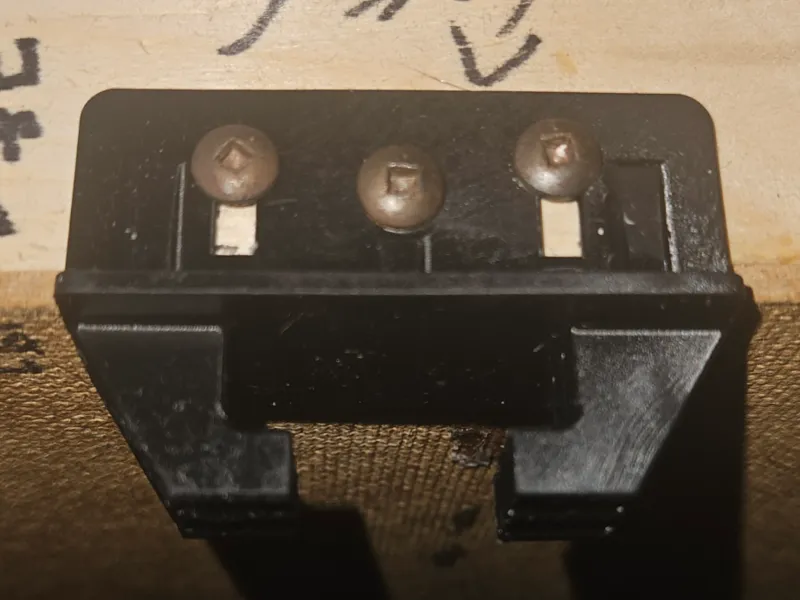 Drawer track keeper hooks