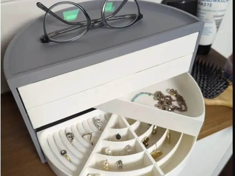 jewelry box