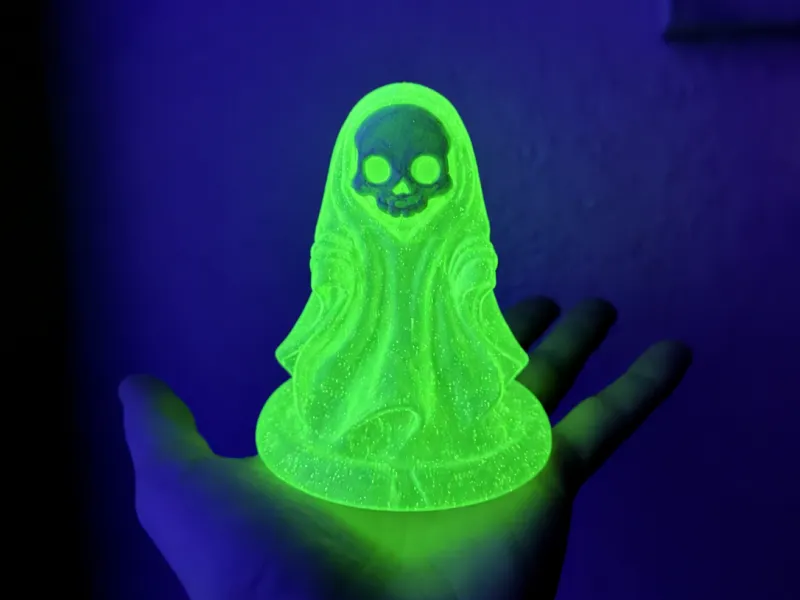 Hooded Ghost Skull - Halloween Decor (glowing)
