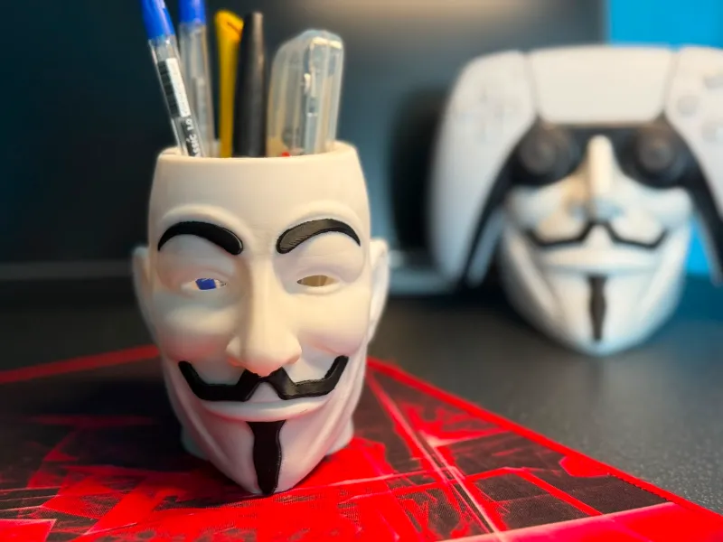 The Anonymous | Guy Fawkes Pen & Tool Holder