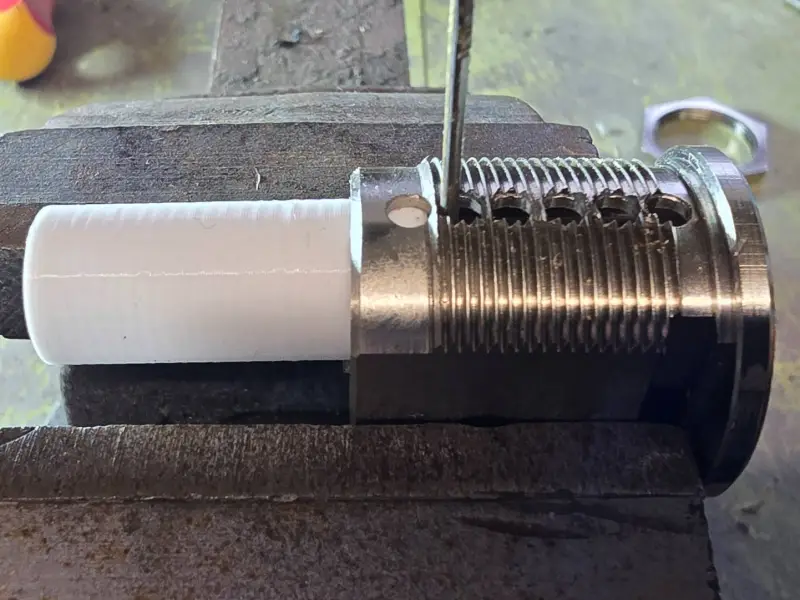 Assembly pipe for lock