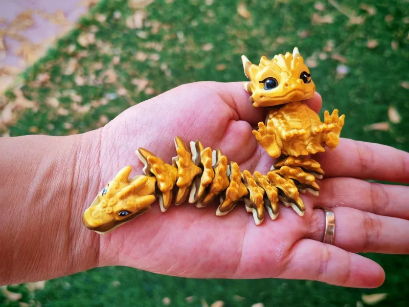 Dragão Bebê Articulado Flexi