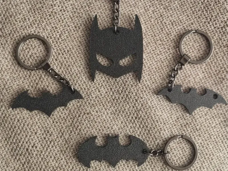 Dark Knight Vleermuis Sleutelhangers – Minimalistische Superheld EDC
