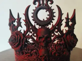 Crimson Eclipse Crown