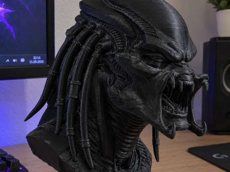 Predator Style Bust – Realistic 3D Printable Statue