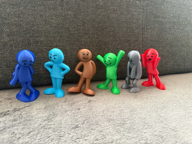 Figurines exprimant des émotions