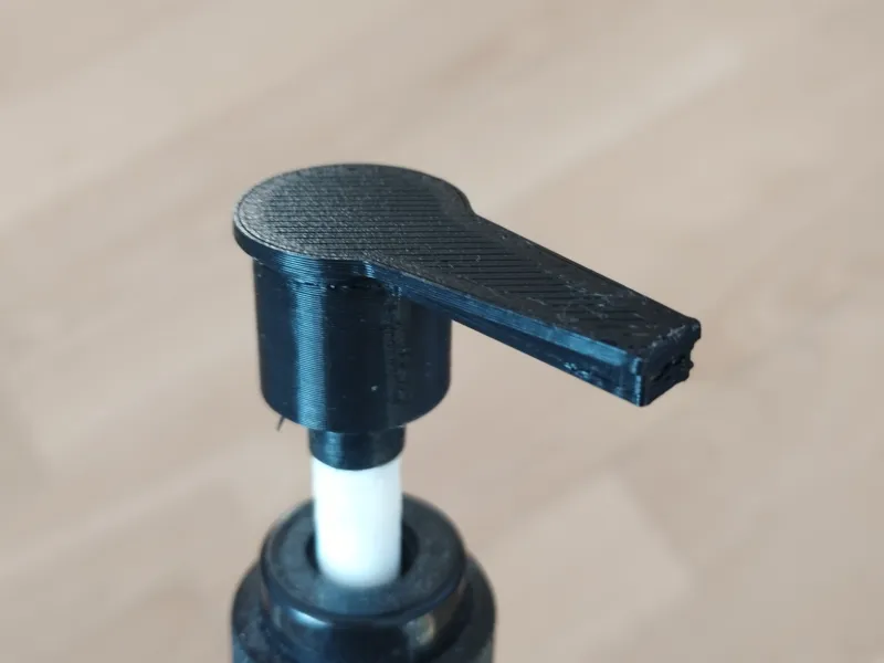 Soap dispenser tip