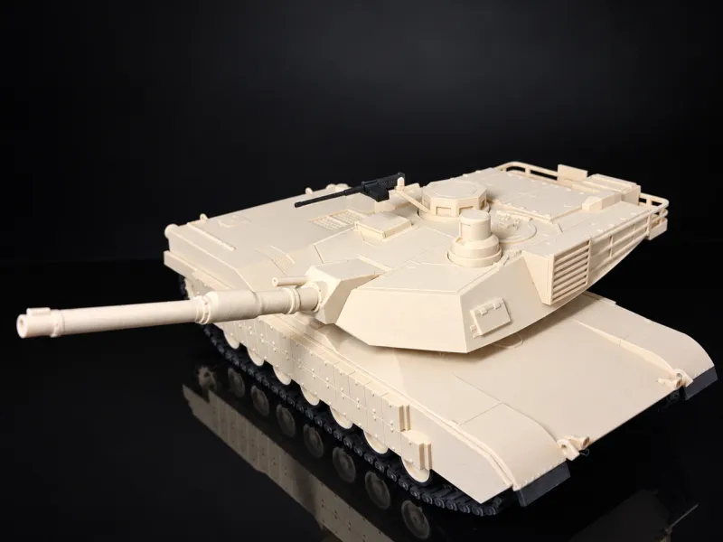 M1A2エイブラムス ARAT-1付き 1/35スケールモデル