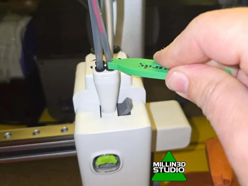 Strumento per la rimozione del tubo PTFE Sparkx i7 Miracle