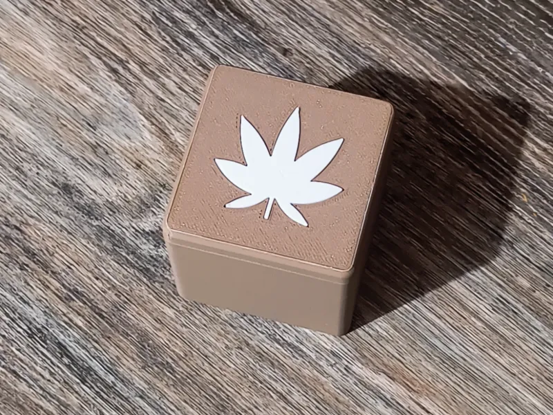 大麻収納ボックス - 蓋付き分割式スクエアコンテナ