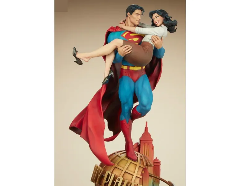 Superman and Lois Above the Daily Planet