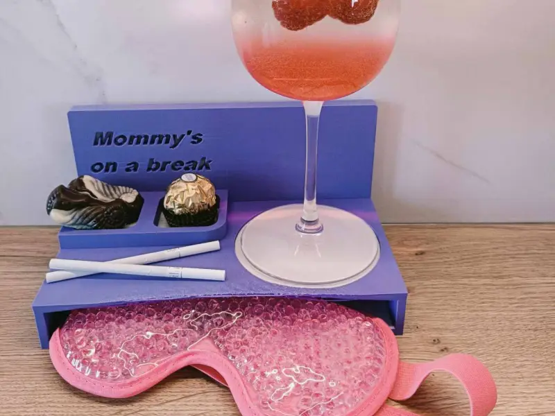Mommy's break tray