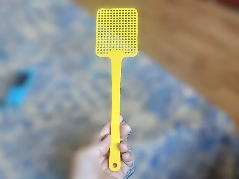 FLY SWATTER - Matamoscas basico