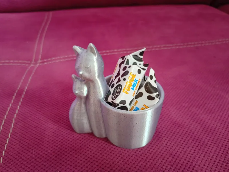 Guardian Cats Candy Holder