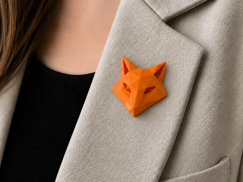 Distintivo / chaveiro de raposa em low poly