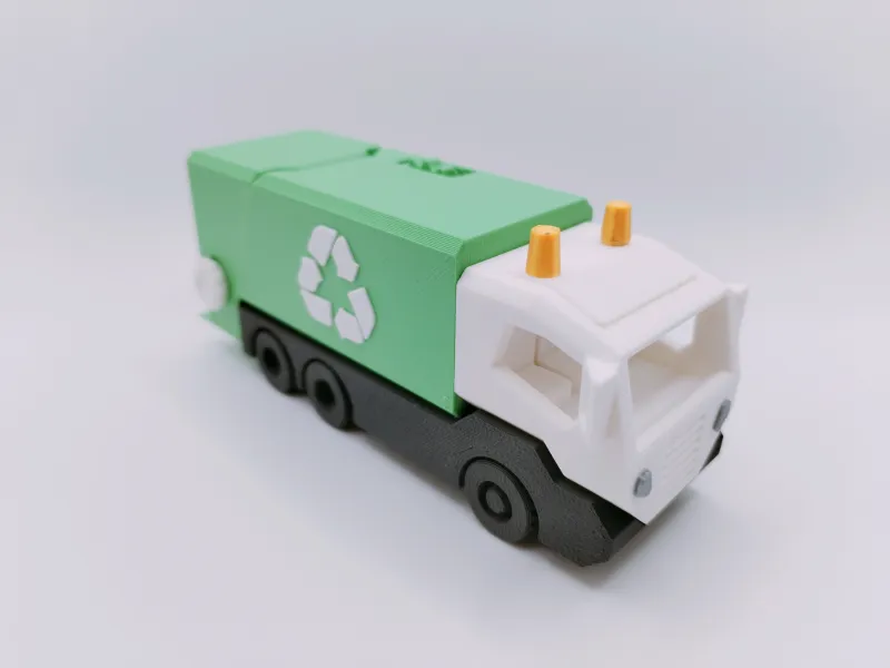 Modular Garbage Truck with Real Mechanisms