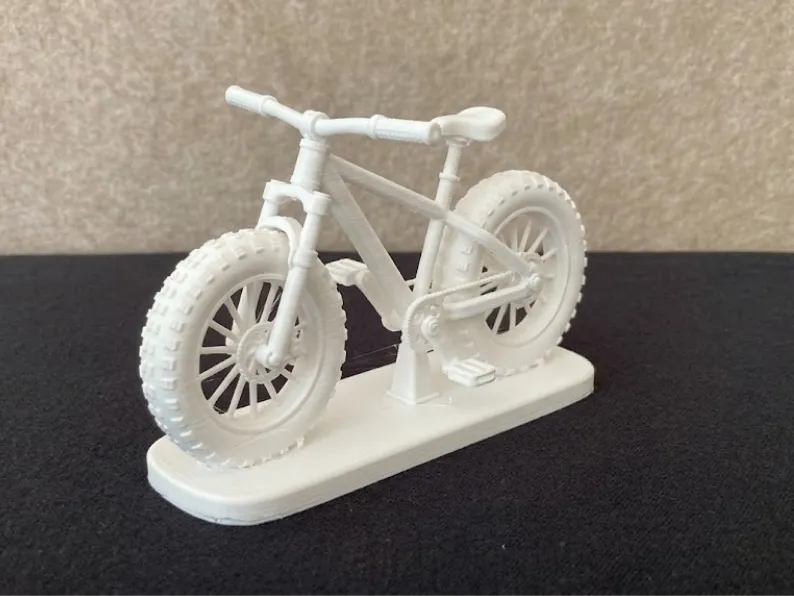 Fatbike op stabiele displayvoet