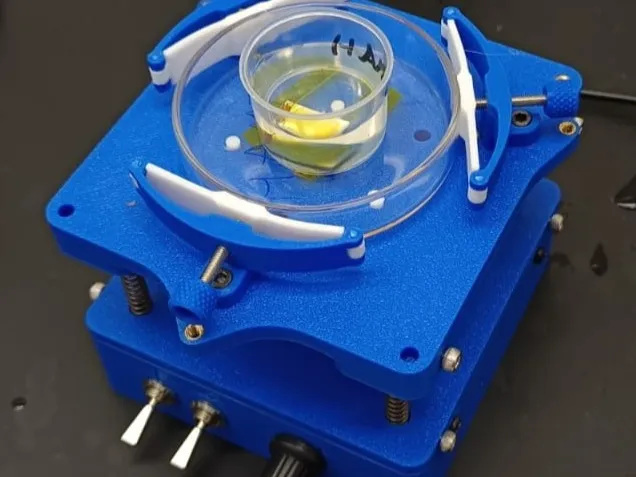 Vibrating plate
