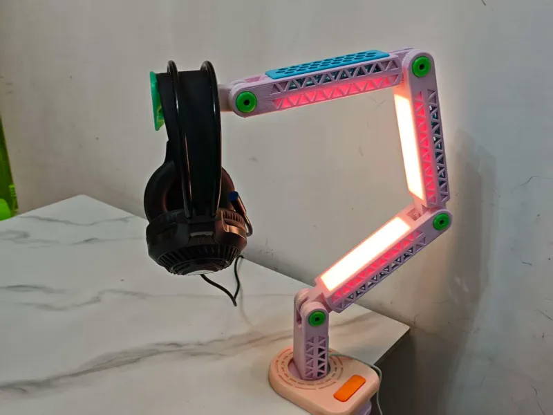 Articulated‑Arm Headphone/Phone/Lamp | PLA & TPU Mixed‑Print