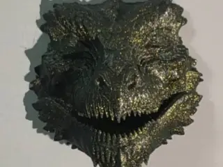front dragon head