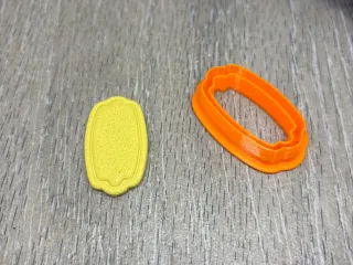BORDERED FRAME CLAY CUTTER