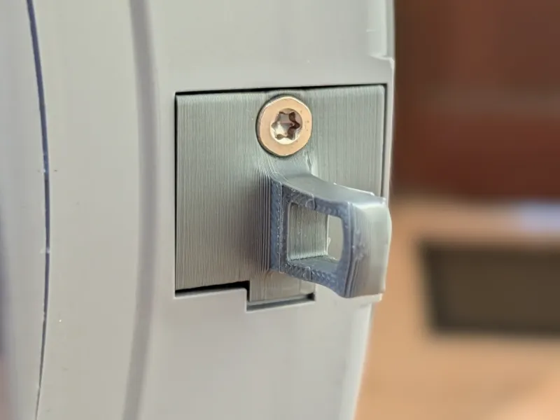 Hotpoint H2D71WUK 替换门闩