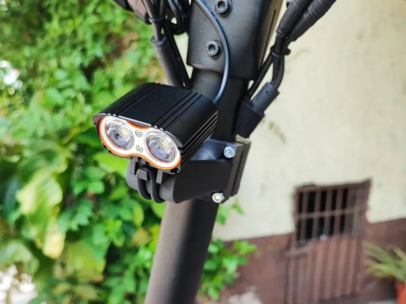 Kaabo Mantis 10 - Soporte para luz