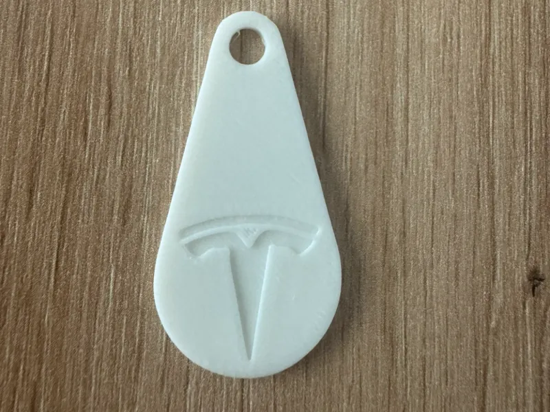 llavero supermercado tesla