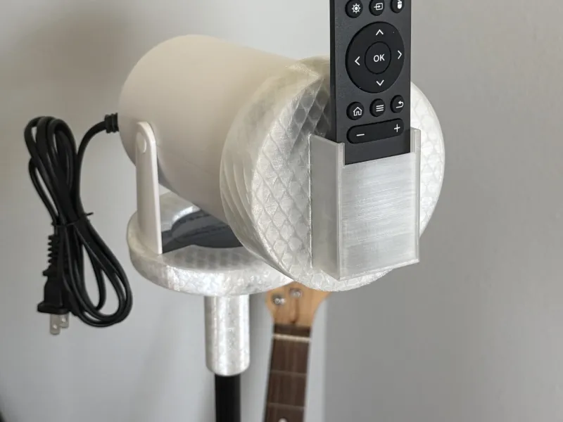 M4DD06 - Support de projecteur et bouchon avec support RC