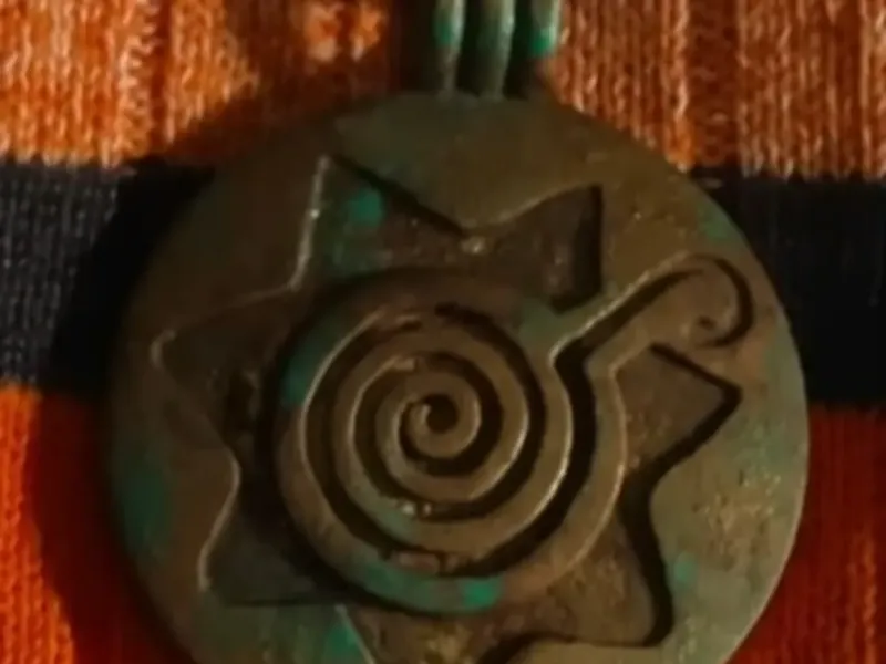 Treasure Hunters – The Medallion