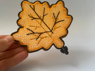 Thermoformed maple leaf